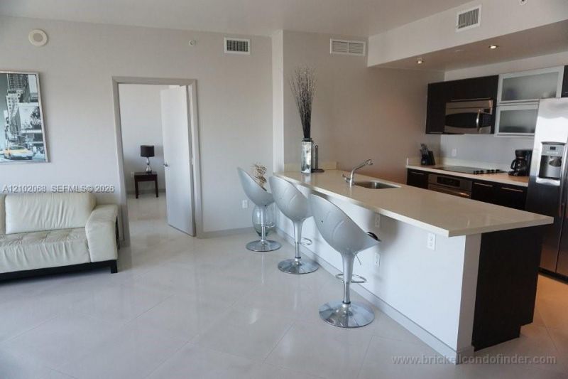 90 SW 3rd St, Unit 3505, Miami, FL 33130 Photo