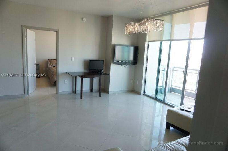 90 SW 3rd St, Unit 3505, Miami, FL 33130 Photo