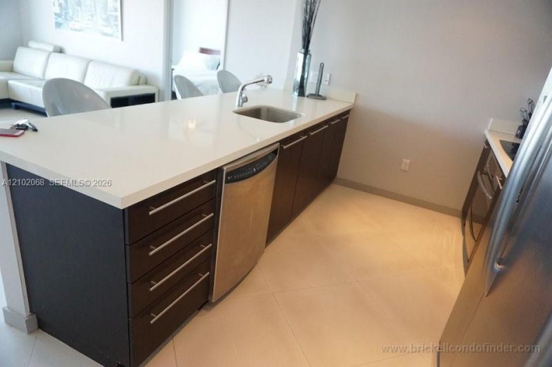 90 SW 3rd St, Unit 3505, Miami, FL 33130 Photo