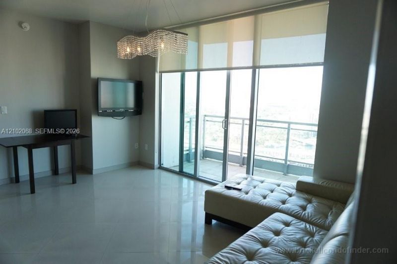 90 SW 3rd St, Unit 3505, Miami, FL 33130 Photo
