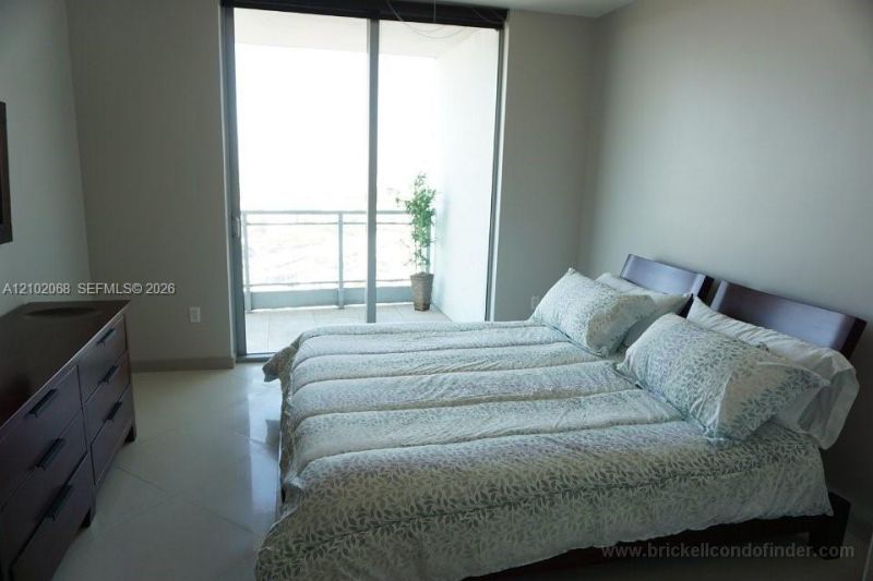 90 SW 3rd St, Unit 3505, Miami, FL 33130 Photo
