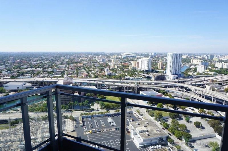 90 SW 3rd St, Unit 3505, Miami, FL 33130 Photo