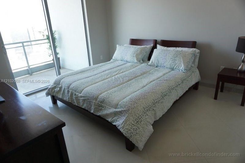 90 SW 3rd St, Unit 3505, Miami, FL 33130 Photo