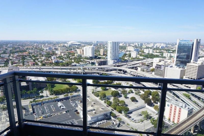 90 SW 3rd St, Unit 3505, Miami, FL 33130 Photo