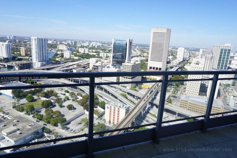 90 SW 3rd St, Unit 3505, Miami, FL 33130 Photo