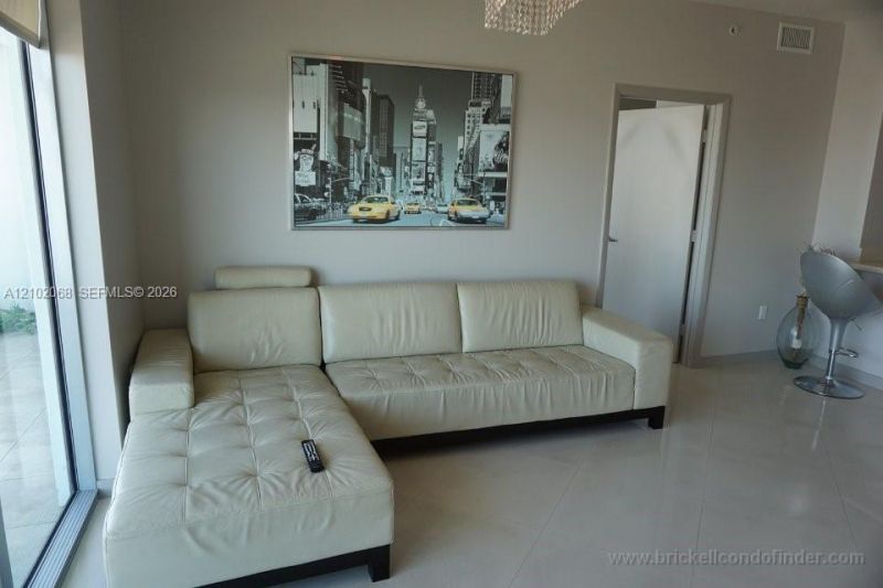 90 SW 3rd St, Unit 3505, Miami, FL 33130 Photo