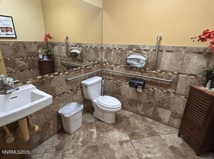 1664 N U.s. Highway 395, Unit 102,103, Minden, NV 89423 Photo