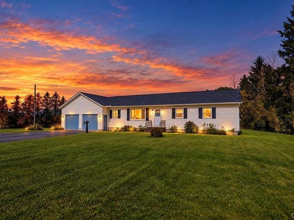 2051 New Boston Road , Chittenango, NY 13037