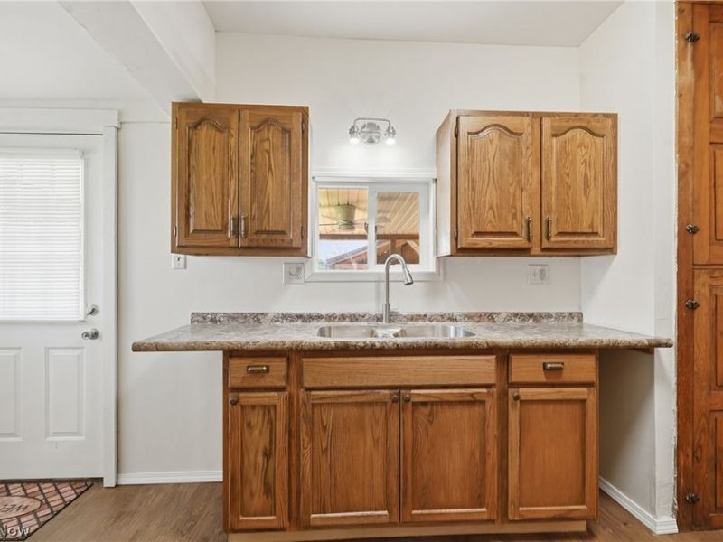 1103 W State Street, Newcomerstown, OH 43832 Photo 15