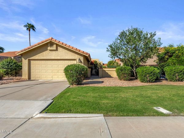 1370 N TAMARISK Drive, Chandler, AZ 85224