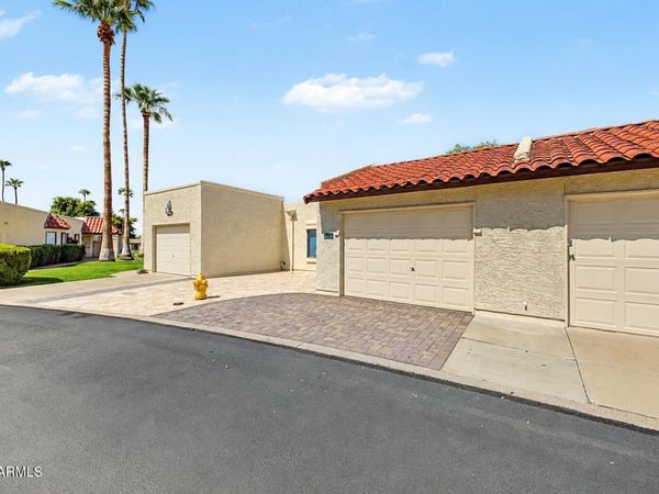 617 S ARROWWOOD Way, Mesa, AZ 85208