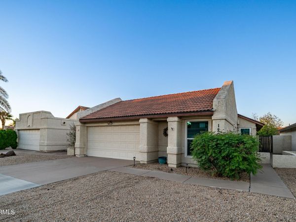 1206 W ESTRELLA Drive, Chandler, AZ 85224