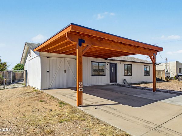 568 N 111TH Street, Mesa, AZ 85207