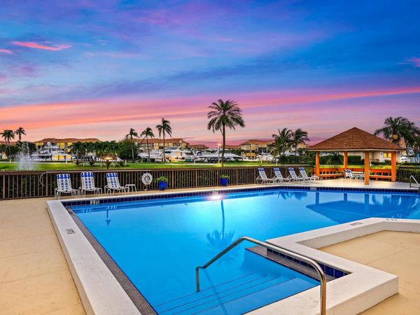 601 SEAFARER Circle, Unit 201, Jupiter, FL 33477