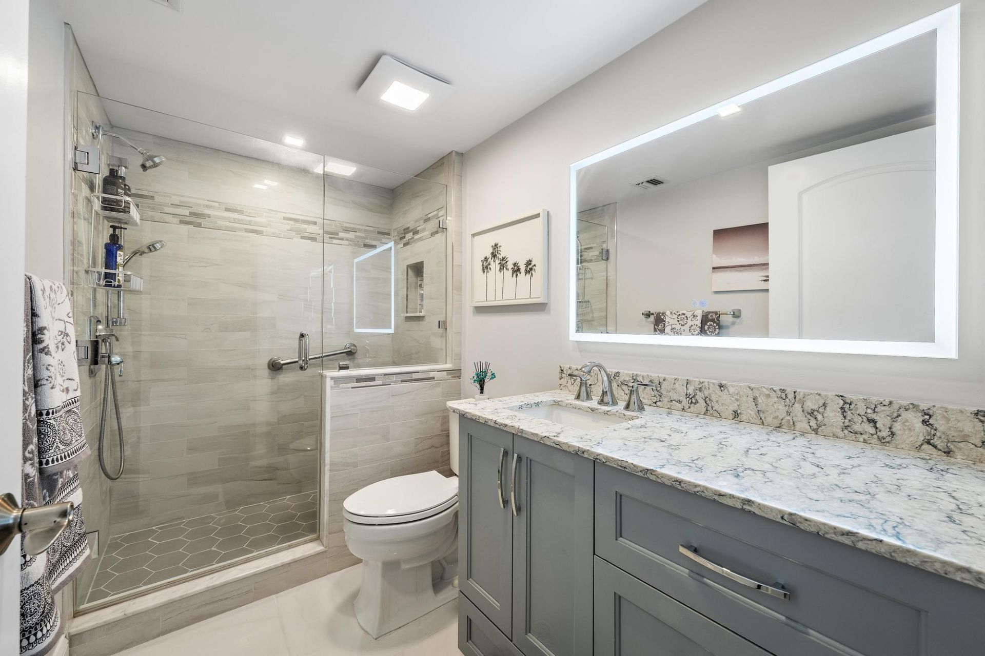 601 Seafarer Circle, Unit 201, Jupiter, FL 33477 Photo