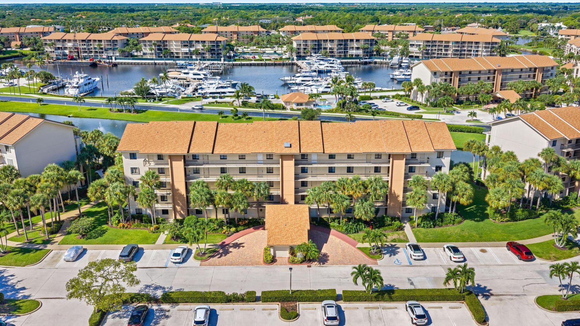 601 Seafarer Circle, Unit 201, Jupiter, FL 33477 Photo