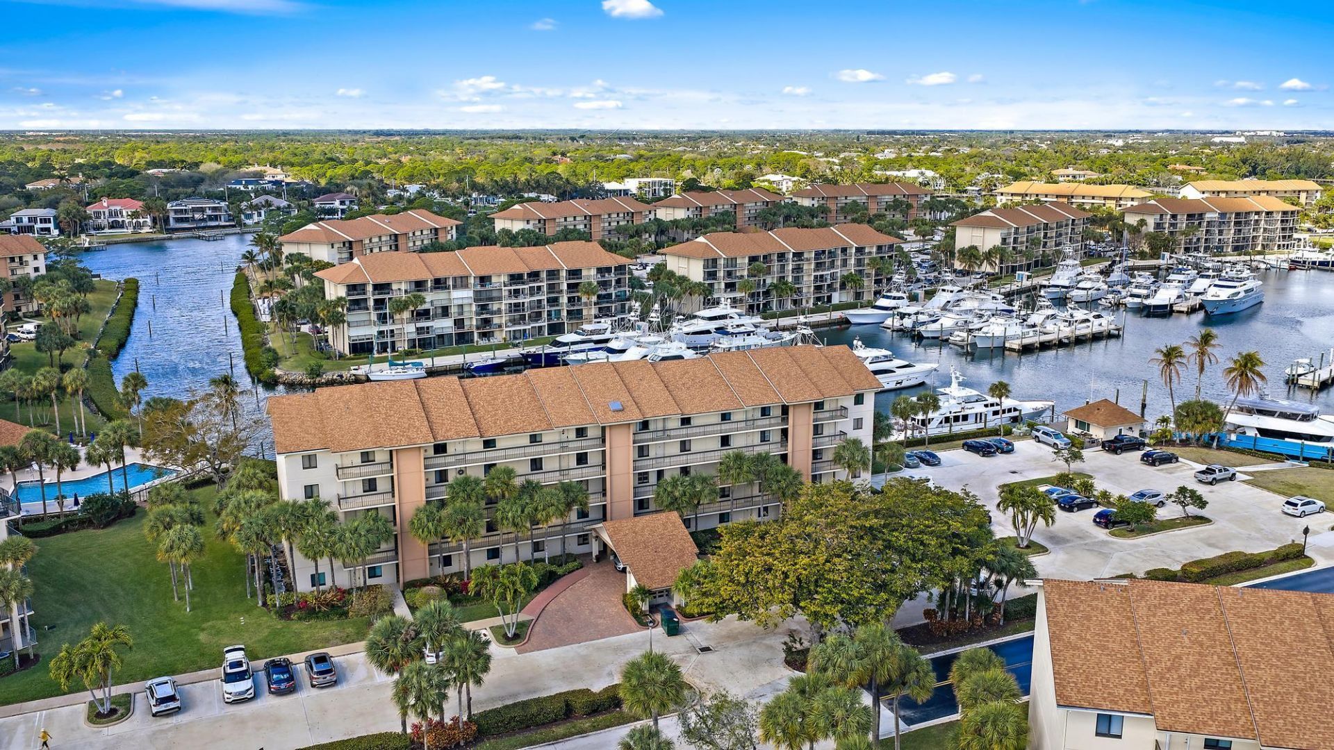 601 Seafarer Circle, Unit 201, Jupiter, FL 33477 Photo