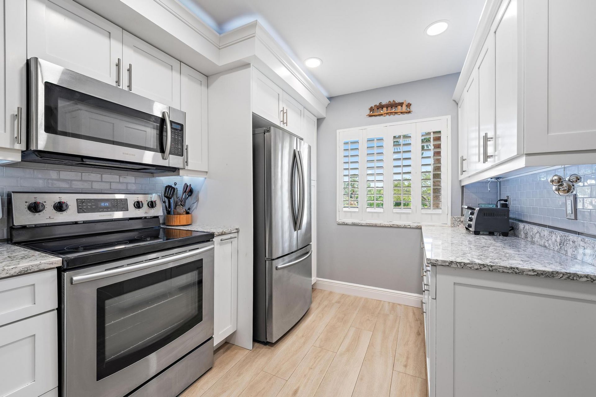 601 Seafarer Circle, Unit 201, Jupiter, FL 33477 Photo