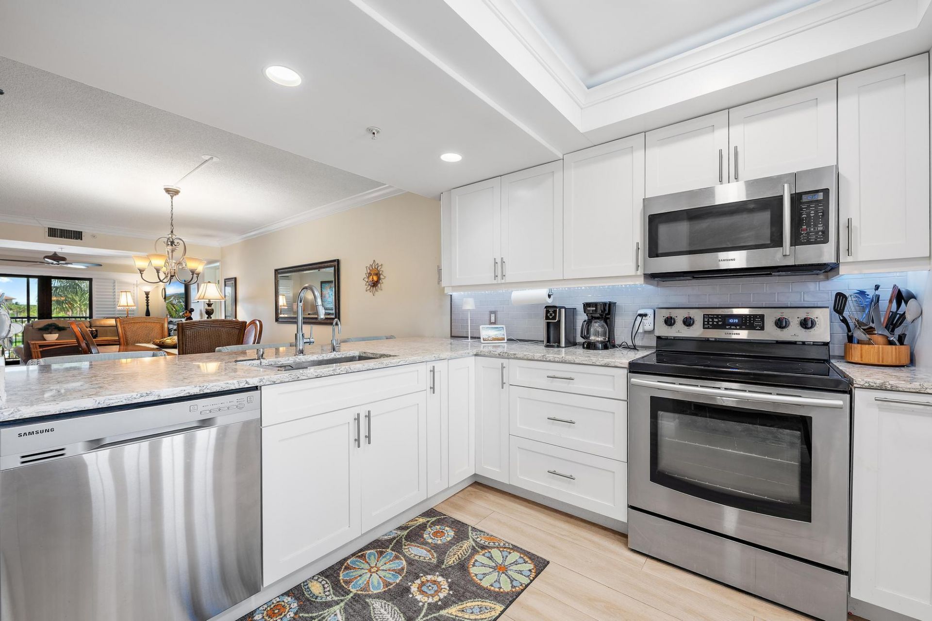 601 Seafarer Circle, Unit 201, Jupiter, FL 33477 Photo