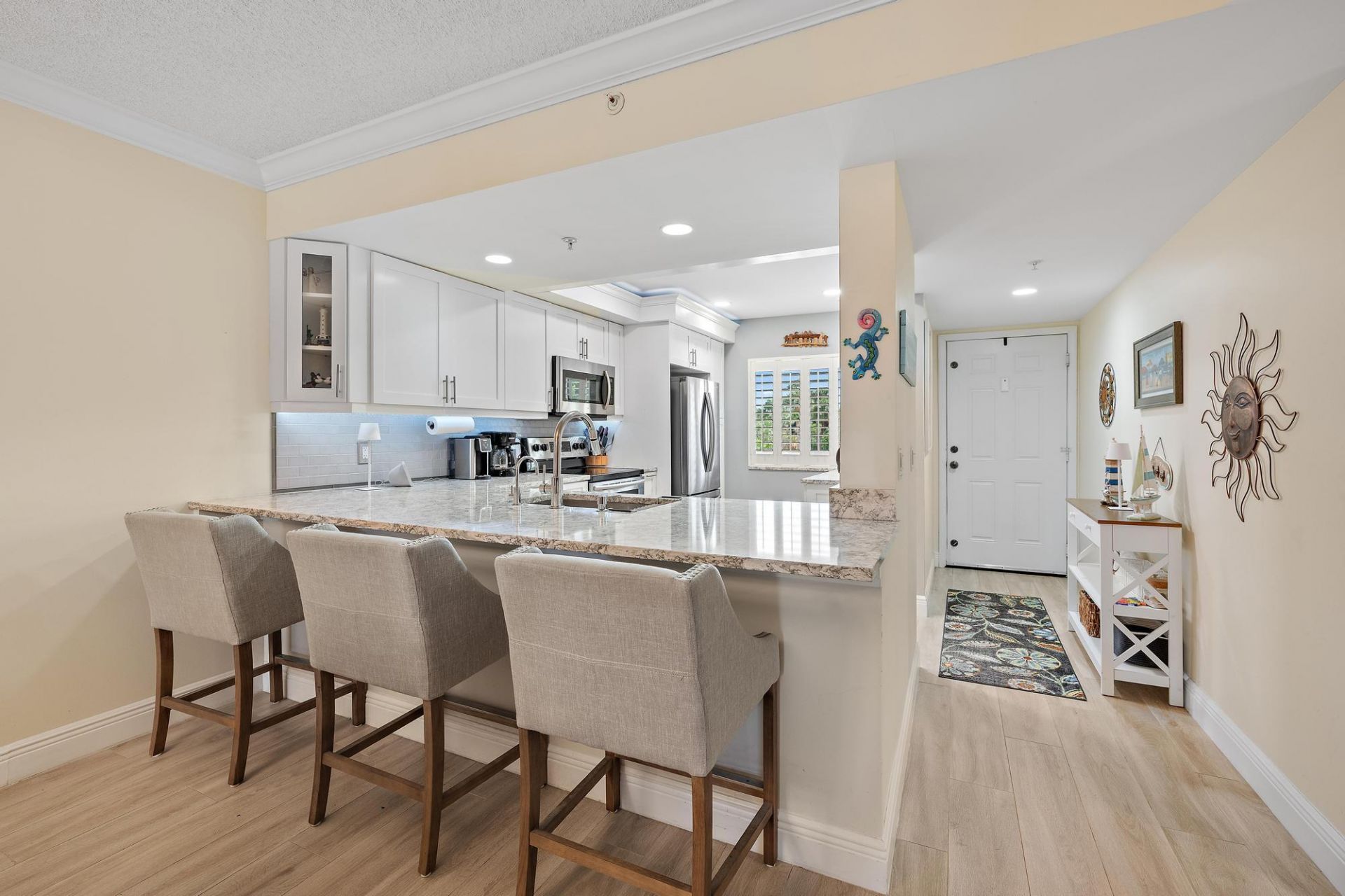 601 Seafarer Circle, Unit 201, Jupiter, FL 33477 Photo