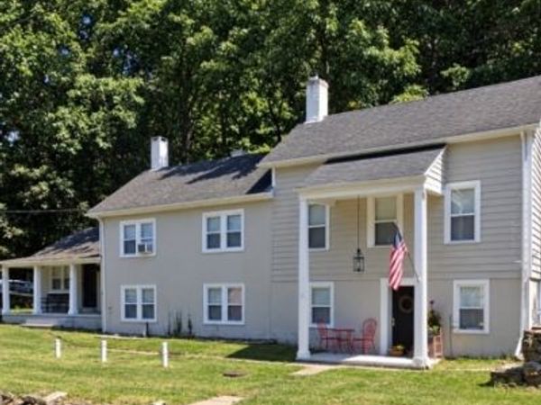 16 Musconetcong River Rd, Lebanon, NJ 08827