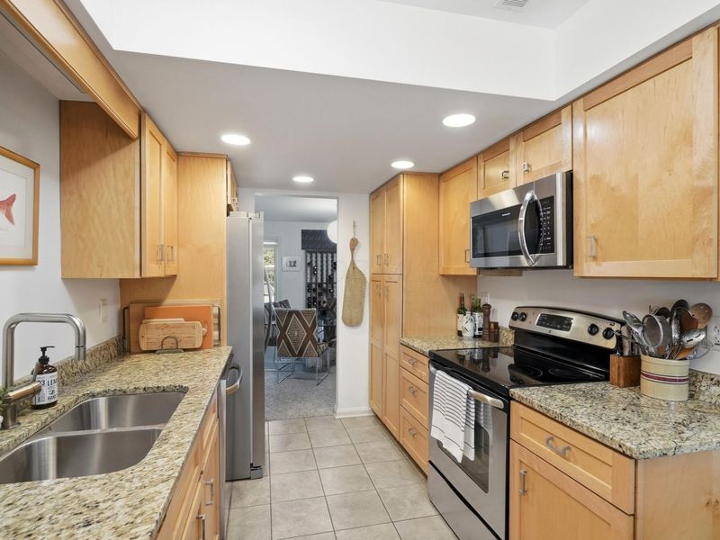 1321 Lake Shore Drive, Unit 176, Columbus, OH 43204 Photo 20