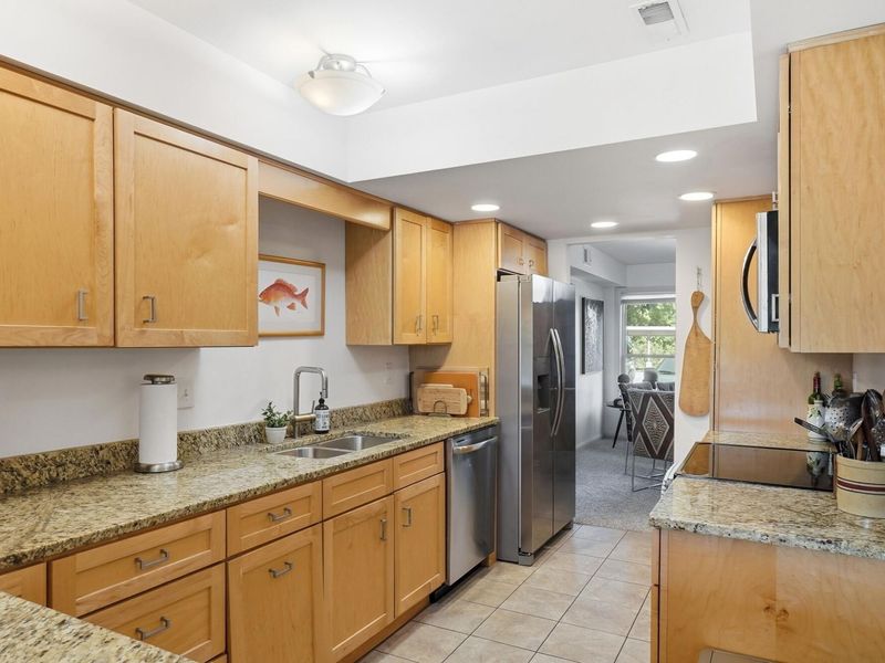 1321 Lake Shore Drive, Unit 176, Columbus, OH 43204 Photo 21
