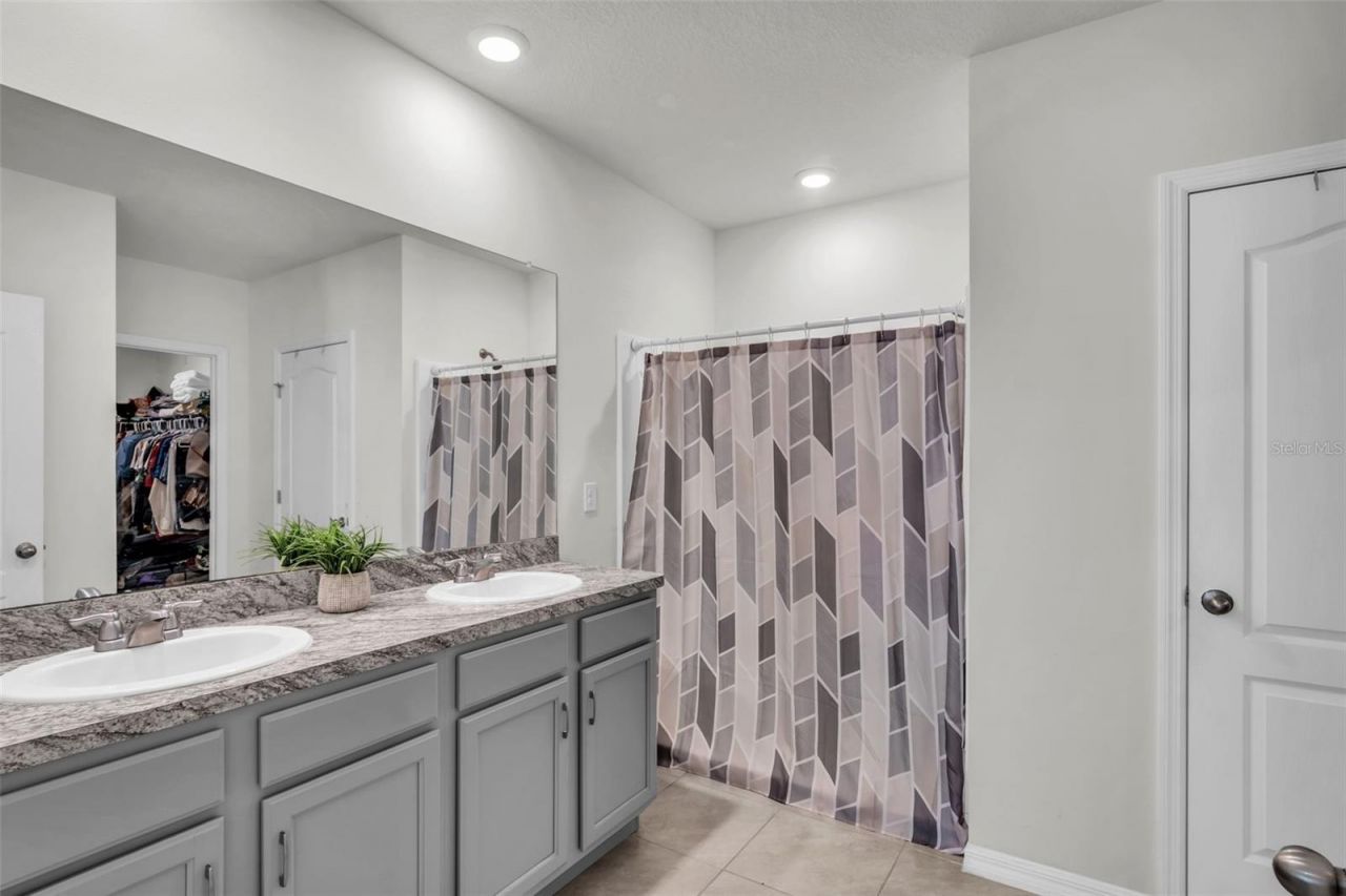 988 Cambridge Drive, Winter Haven, FL 33881 Photo