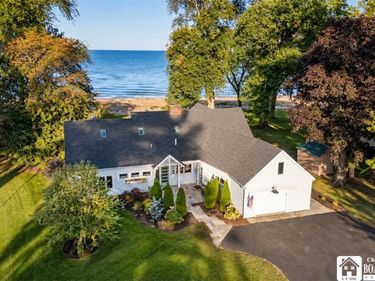 14 Beach Road, Dunkirk, NY 14048