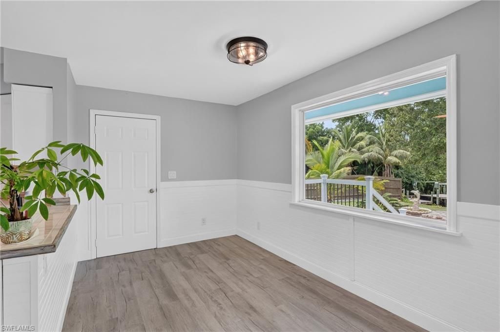 20520 Pine Tree Ln, Estero, FL 33928 Photo