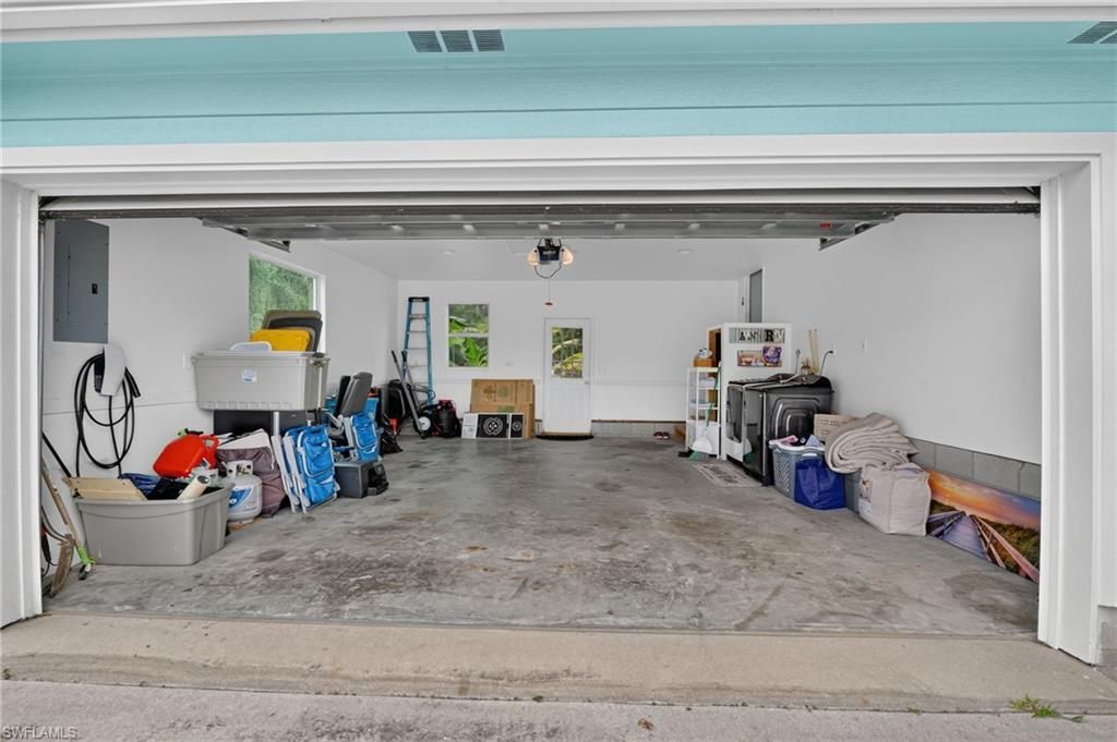 20520 Pine Tree Ln, Estero, FL 33928 Photo