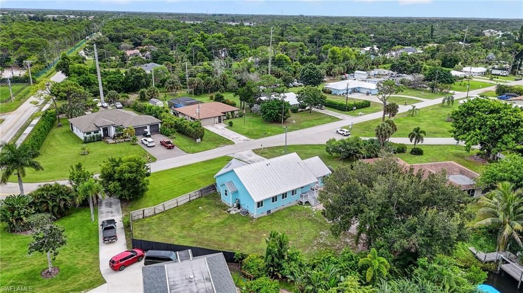 20520 Pine Tree Ln, Estero, FL 33928 Photo