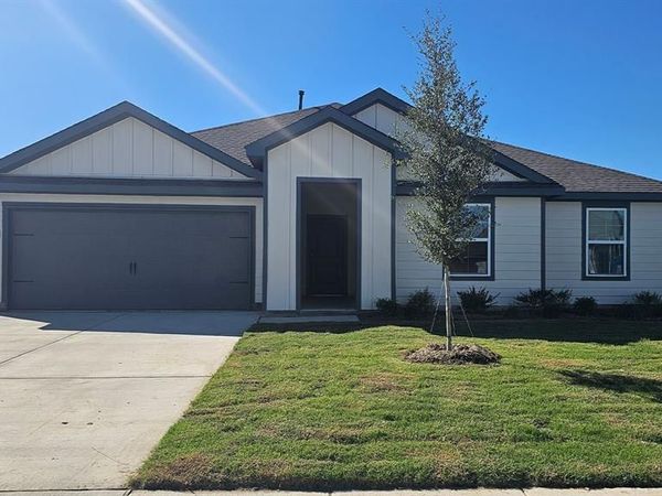 409 White Willow Drive, Nevada, TX 75173