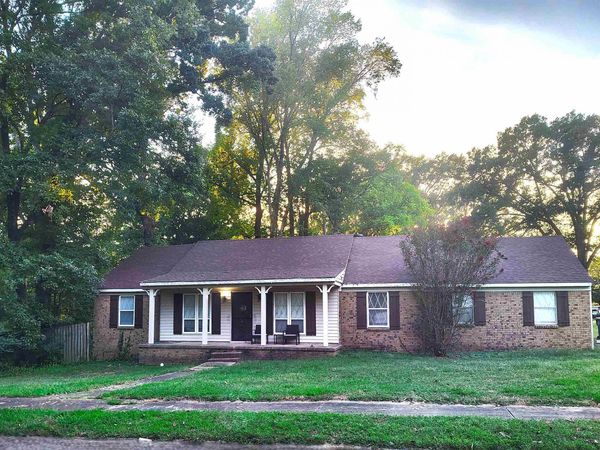 1915 HAMPTON HILL DR, Memphis, TN 38134