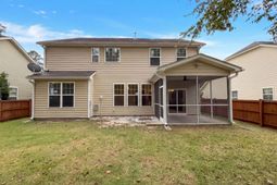 301 Freeland Way photo 4