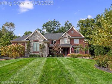 5648 Ciderberry Drive, Genoa Township, Mi 48116