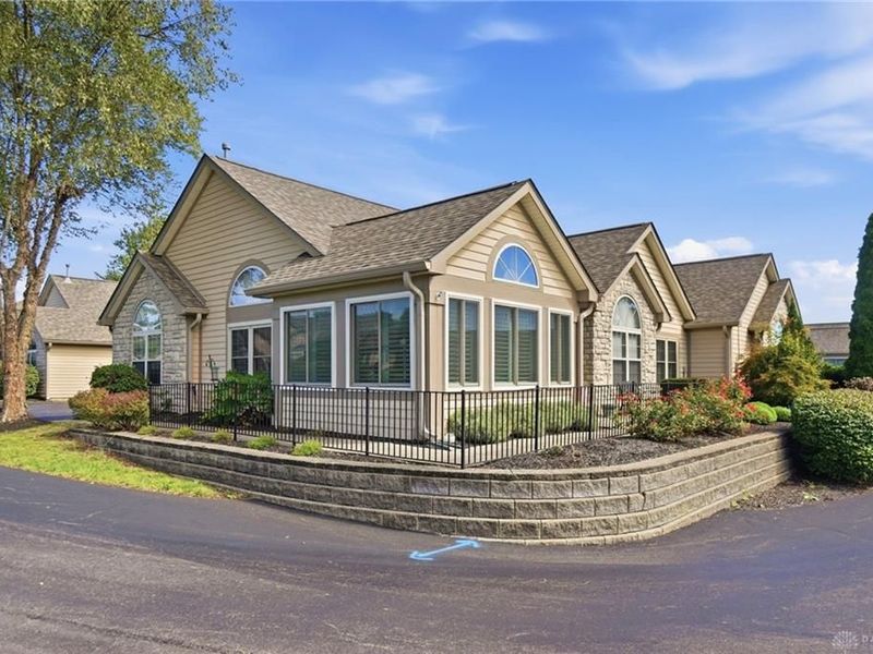 124 Villa Pointe Drive, Springboro, OH 45066 Photo 3