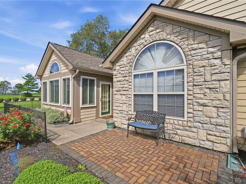 124 Villa Pointe Drive, Springboro, OH 45066 Photo 4