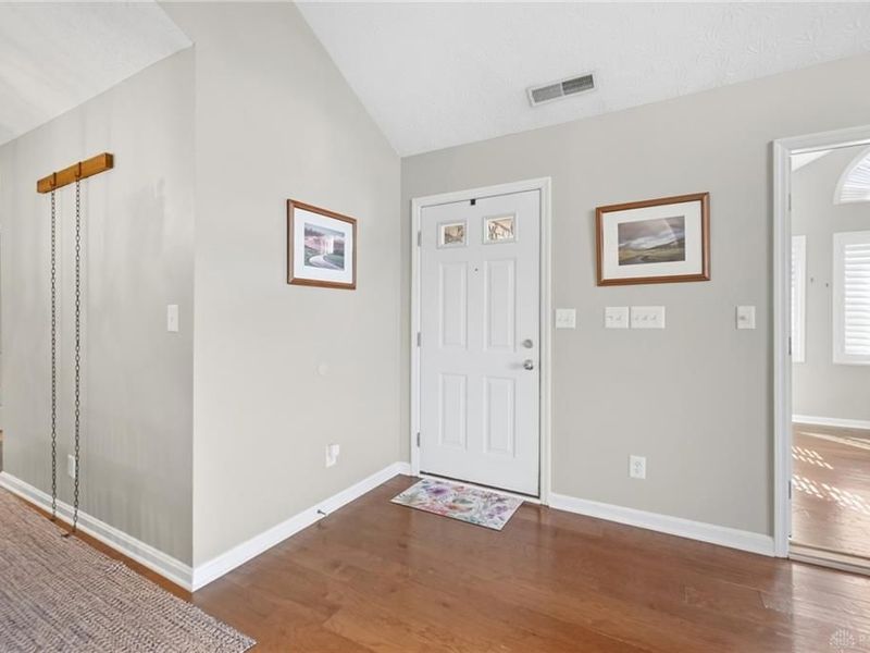124 Villa Pointe Drive, Springboro, OH 45066 Photo 9