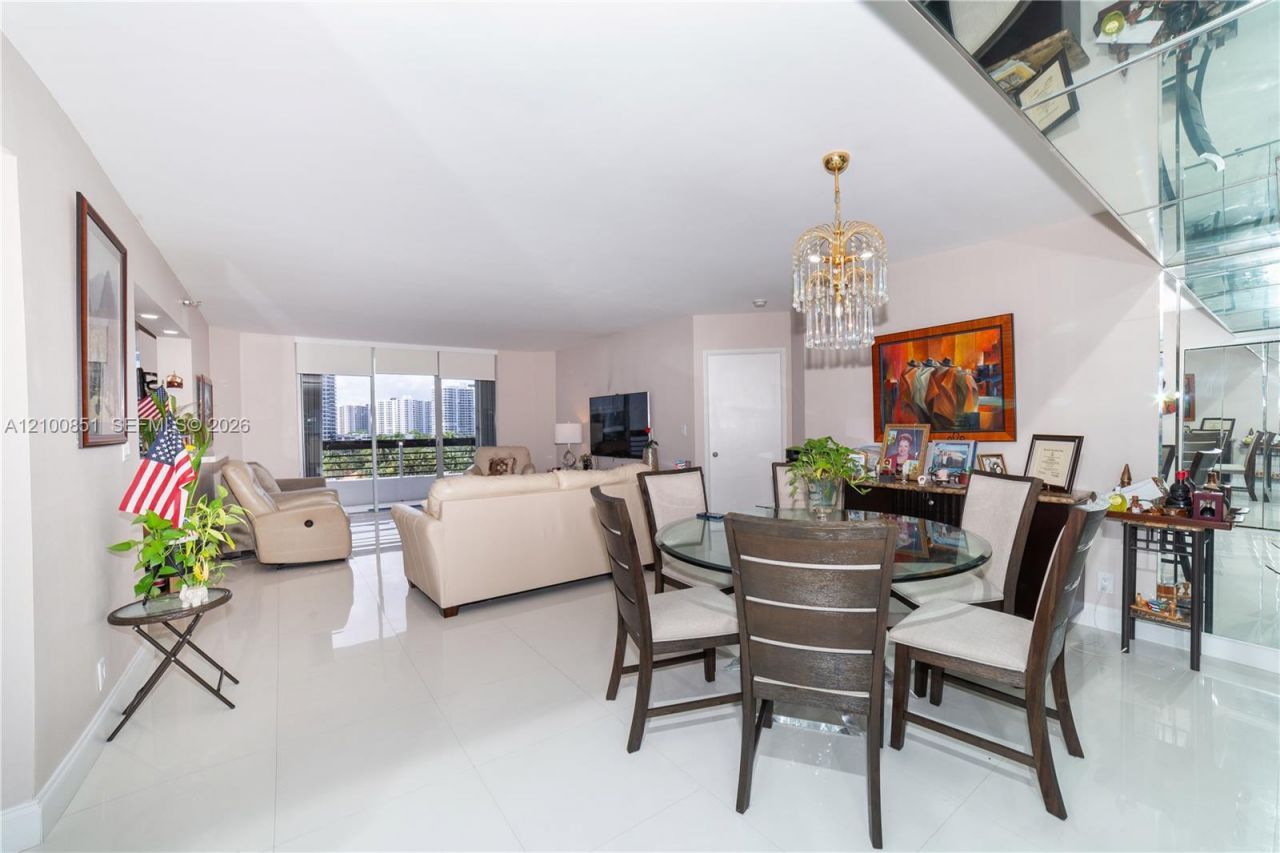 19195 NE 36th Ct , Unit 802, Aventura, FL 33180 Photo