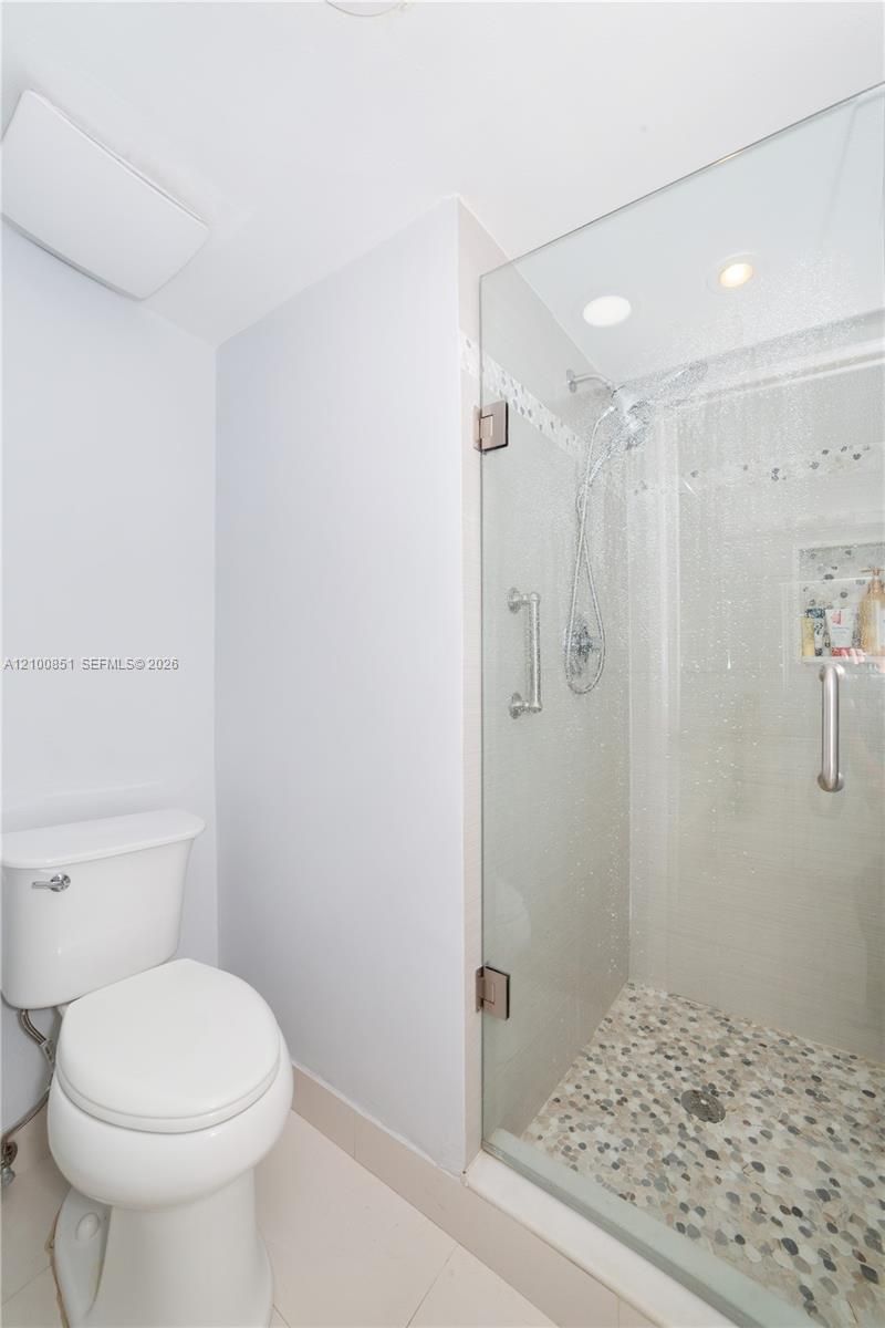 19195 NE 36th Ct , Unit 802, Aventura, FL 33180 Photo