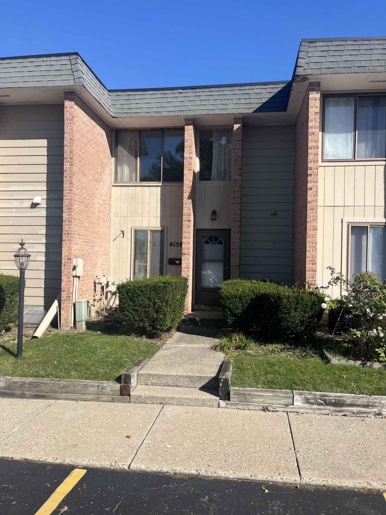 4158 E Saxony Drive Se, Grand Rapids, MI 49508 Main Photo