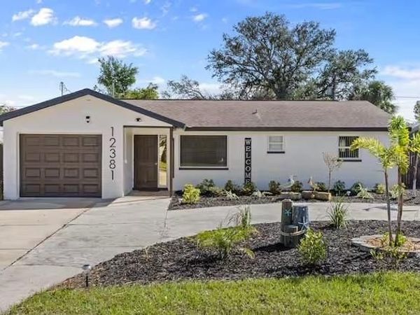 12381 RIDGE ROAD , SEMINOLE, FL 33778