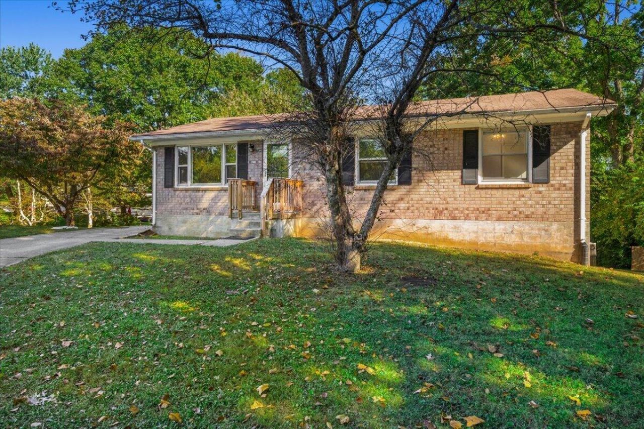 3276 Mount Foraker Drive, Lexington, KY 40515 Main Photo