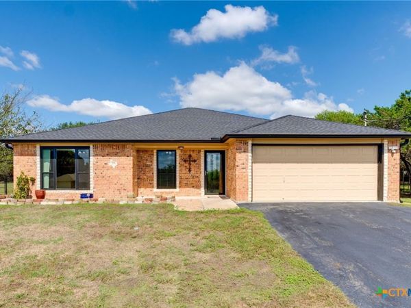 275 County Road 4711 , Kempner, TX 76539