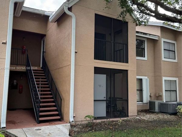 15600 SW 106th Ln , Unit 1006, Miami, FL 33196