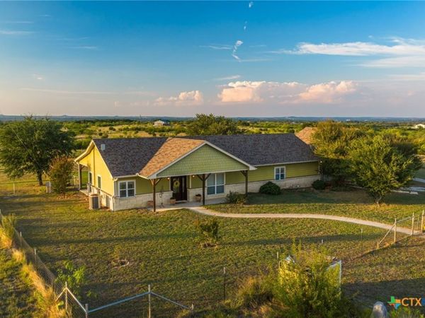 5650 County Road 101 , Lampasas, TX 76550