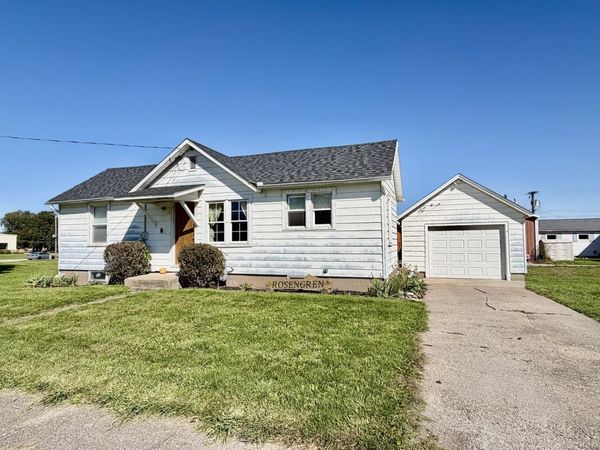 114 Main Street , Atkinson, IL 61235