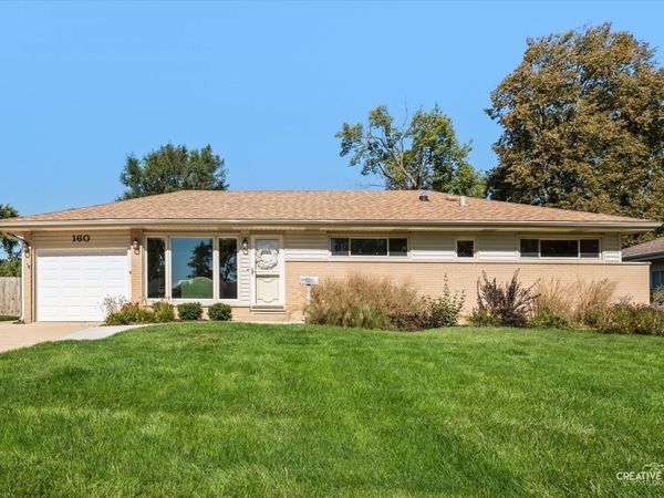 160 Forest Park Lane , Hoffman Estates, IL 60169
