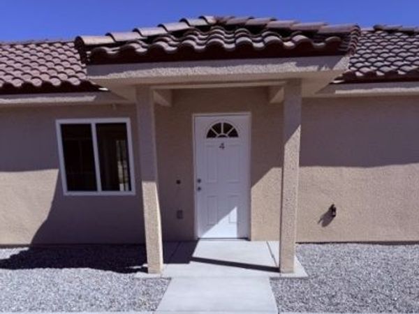 660 E San Lorenzo Street , Unit 1, Pahrump, NV 89048